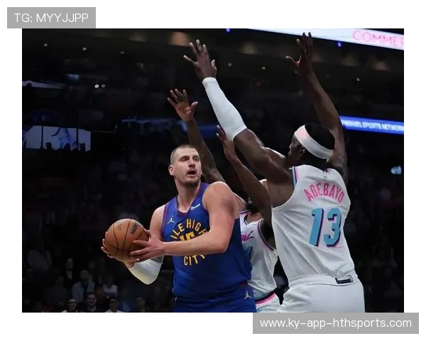 又是三节三双！约基奇狂轰32+14+14提前打卡 差3失误取大号四双，约基奇30+20+10